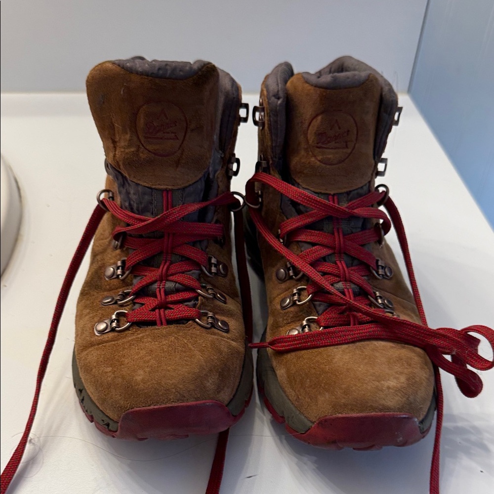 Danner mountain 600 boots women’s